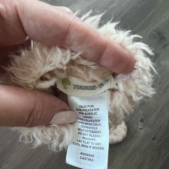 Tucker +Tate cute blush pink fuzzy faux fur mittens - Picture 4 of 4